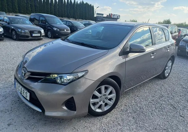 lubuskie Toyota Auris cena 37900 przebieg: 72000, rok produkcji 2013 z Sulechów